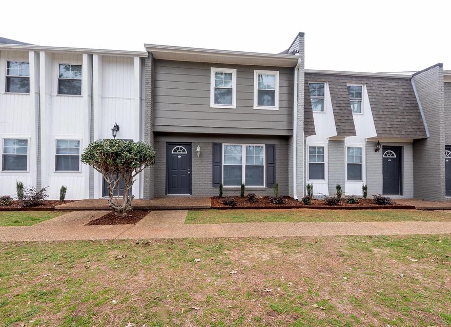 Bentley’s Place Town Homes, Muscle Shoals Alabama — photo from the property's source listing